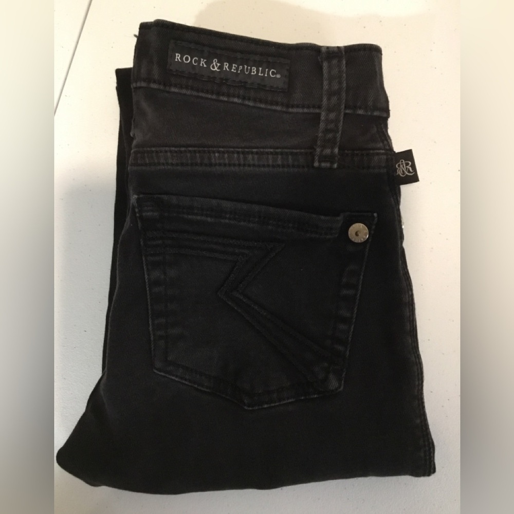 Rock & Republic Women's Black Women’s Size 2 YKK Bootcut Dark Wash 5-Pocket